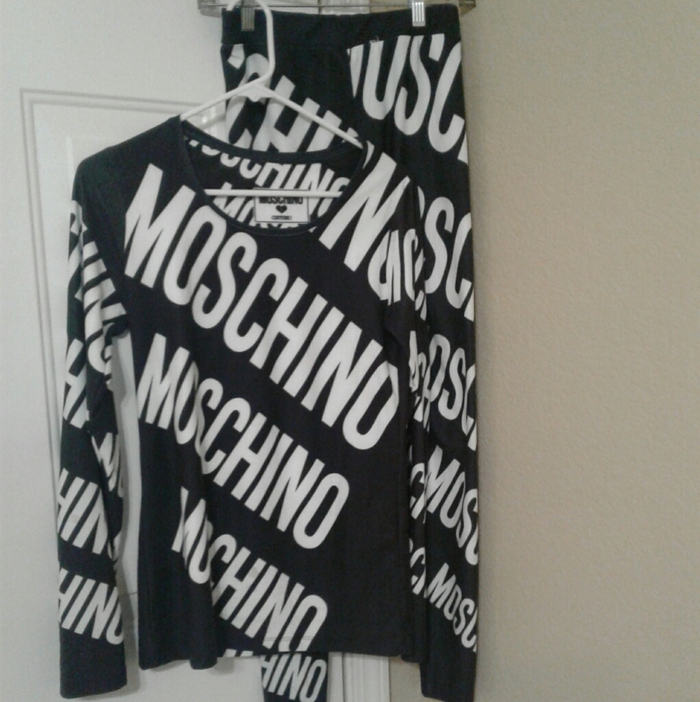 Moschino set
